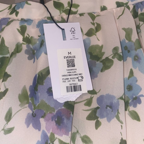 Dynamite Skirt & Crop Tops - Picture 5 of 5